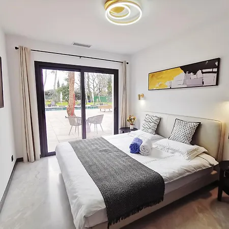 Homestay La Brise Provencale Saint-Paul-en-Foret